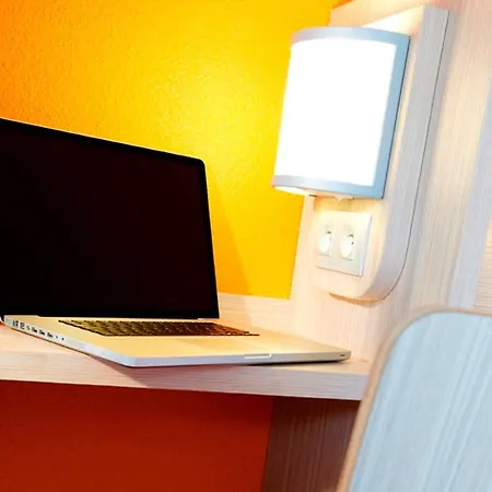 Premiere Classe Toulouse Ouest -blagnac Aeroport *