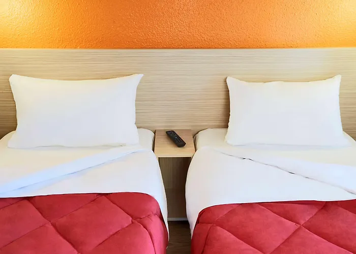 Premiere Classe Toulouse Ouest -blagnac Aeroport Hotel