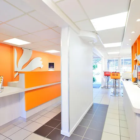 Premiere Classe Toulouse Ouest -blagnac Aeroport Otel