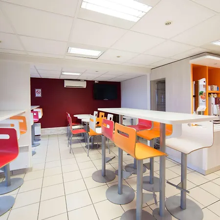 Otel Premiere Classe Toulouse Ouest -blagnac Aeroport *