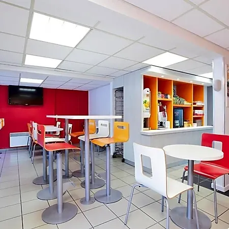 Premiere Classe Toulouse Ouest -blagnac Aeroport Hotel *