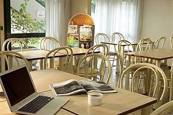 Premiere Classe Toulouse Ouest -blagnac Aeroport Hotel *