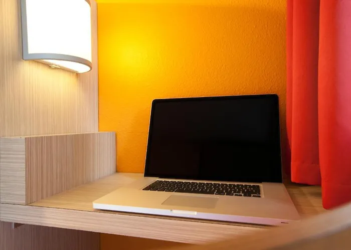 ホテル プルミエール クラッセ トゥールーズ エアポート ブラニャック