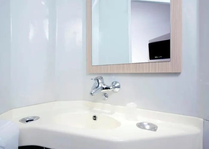 ホテル プルミエール クラッセ トゥールーズ エアポート